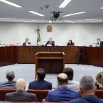 stf-retoma-julgamento-de-bolsonaro;-carmen-lucia-vota