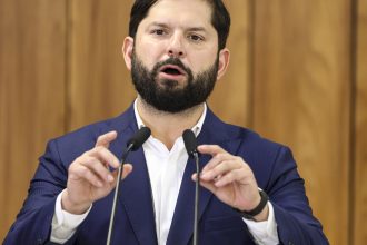 boric-e-petro-se-manifestam-apos-condenacao-de-bolsonaro