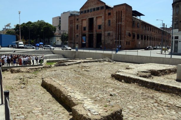 cais-do-valongo-e-reconhecido-como-patrimonio-cultural-afro-brasileiro