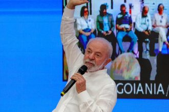 lula-lembra-covid-e-diz-que-saude-nao-tem-esquerda-ou-direita