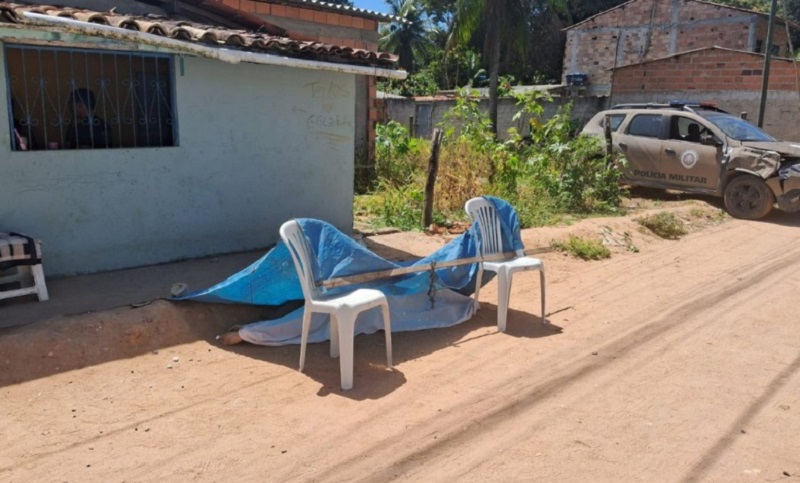 adolescente-de-16-anos-e-retirado-de-casa-e-executado-a-tiros-no-ouro-verde