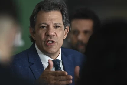 haddad:-disciplina-fiscal-do-governo-voltou-a-ser-realidade;-nao-houve-‘fura-teto’-nenhum