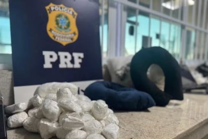 adolescente-e-mulher-sao-apreendidas-por-transportarem-4,5-kg-de-cocaina