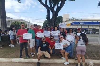 teixeira:-manifestantes-protestam-contra-pec-da-blindagem-e-pl-da-anistia