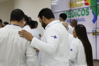 estudantes-de-baixa-renda-de-curso-de-medicina-terao-ajuda-do-governo