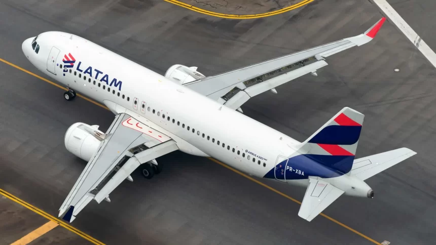 latam-vai-adicionar-ate-30-destinos-no-brasil-com-encomenda-de-aeronaves-da-embraer