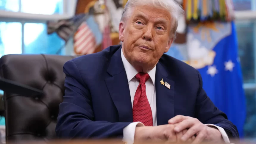 eua-sob-trump-desaceleram,-e-‘caca’-a-imigrantes-distorce-taxa-de-desemprego