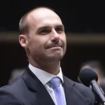pl-busca-apoio-para-emenda-que-salva-eduardo-bolsonaro-do-crime-de-obstrucao-de-justica