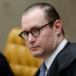 zanin-vota-para-manter-moro-reu-por-calunia-contra-gilmar-mendes