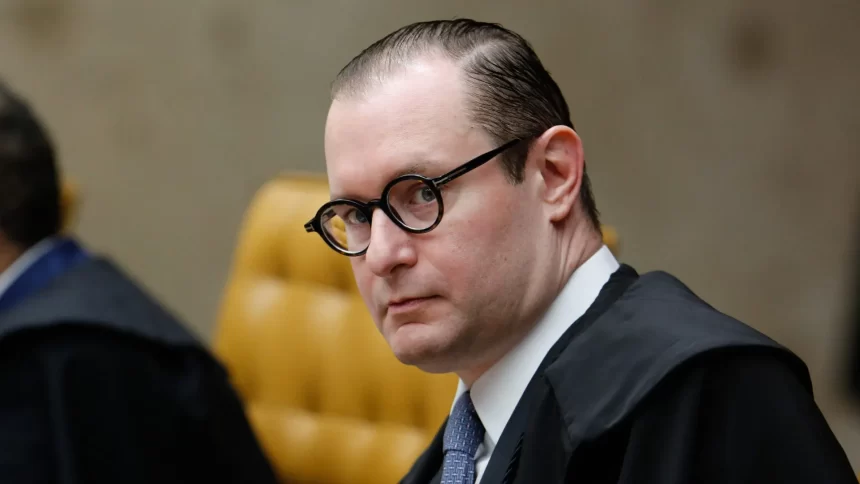 zanin-vota-para-manter-moro-reu-por-calunia-contra-gilmar-mendes