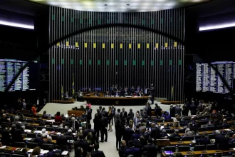 stf-deve-manter-numero-de-deputados-para-evitar-decidir-entre-congresso-e-governo