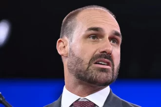 eduardo-rejeita-ajuda-financeira-nos-eua-e-da-recado-a-valdemar