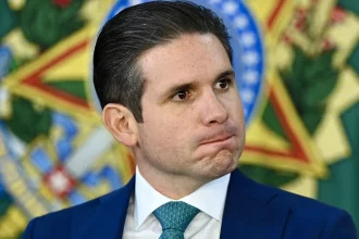 deputados-cobram-de-motta-retaliacao-ao-senado-apos-rejeicao-a-pec-da-blindagem