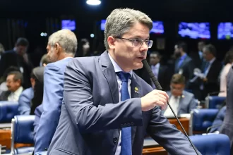 ccj-do-senado-rejeita-pec-da-blindagem-por-unanimidade