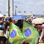 manifestantes-vao-as-ruas-em-sete-capitais-contra-a-pec-da-blindagem-e-anistia