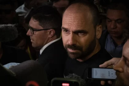 eduardo-bolsonaro-rebate-paulinho-e-valdemar-e-diz-que-nao-aceita-reducao-de-penas