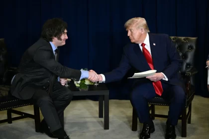 governo-trump-socorre-argentina-com-compra-de-moeda-e-promessa-de-us$-20-bi