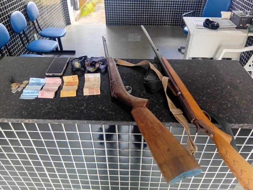 homem-e-preso-por-posse-ilegal-de-arma-apos-ameacar-a-propria-mae