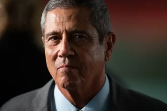 nuvem-pode-mudar-no-futuro,-diz-advogado-de-braga-netto-apos-manifestacao-de-fux