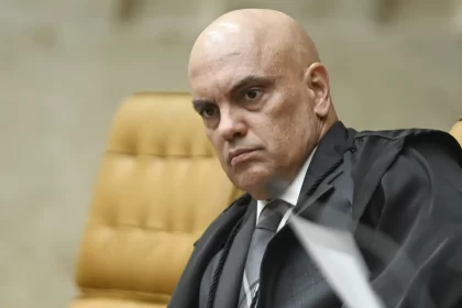 moraes-rebate-acusacao-de-que-seria-relator-de-crime-contra-si-mesmo