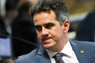 ciro-nogueira-diz-que-pediu-a-bolsonaro-que-defina-seu-apoio-a-presidencia-ate-fim-do-ano