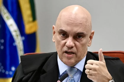 moraes-diz-nao-haver-duvida-de-tentativa-de-golpe-e-que-bolsonaro-liderou-atos-executorios