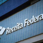 leilao-de-outubro-da-receita-federal-tem-brinquedos,-smartphones-por-r$-150-e-carro-por-r$-2.500