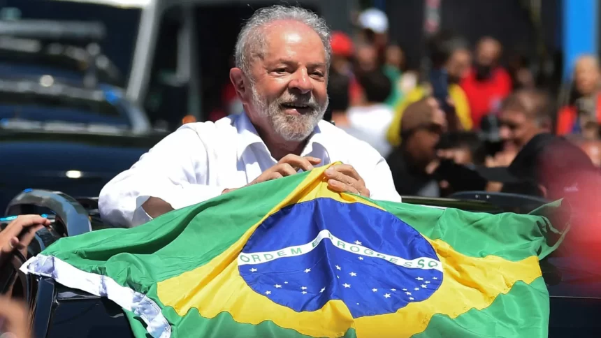 lula-lidera-intencoes-de-voto-e-venceria-todos-cenarios,-aponta-cnt/mda