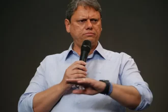 ministros-do-stf-esperam-retratacao-de-tarcisio-apos-escalada-de-discurso-no-7/9