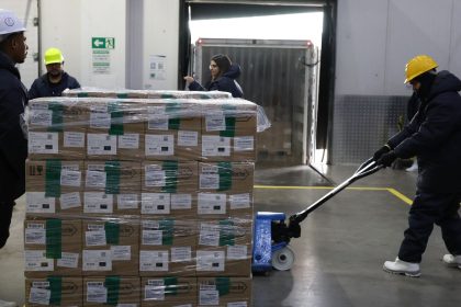 brasil-recebe-lote-de-medicamento-para-tratar-cancer-de-mama-no-sus