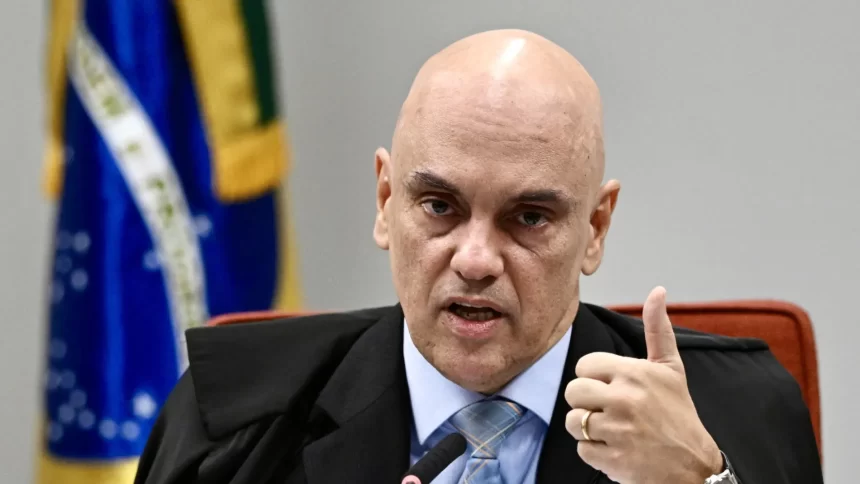 moraes-autoriza-bolsonaro-a-receber-atendimento-medico-em-casa