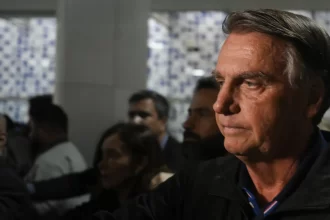 defesas-buscam-distanciar-reus-de-bolsonaro-e-atacam-delacao-de-cid