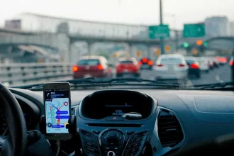 uber-deixa-de-aceitar-alguns-modelos-de-carros-para-as-categorias-black-e-comfort