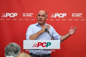 raimundo-desafia-montenegro-a-retirar-pacote-laboral-no-proximo-debate