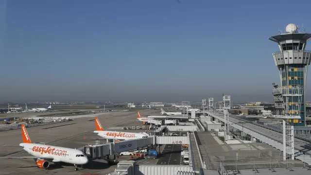 companhias-aereas-deixam-de-cobrar-algumas-taxas-a-passageiros-na-ue
