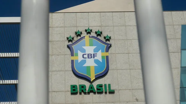 cbf-demite-cintra-e-coloca-sandro-meira-ricci-no-comando-da-arbitragem