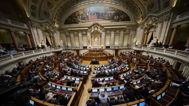 esquerda-aplaude-mensagem-de-seguro-sobre-veto-a-lei-das-bandeiras