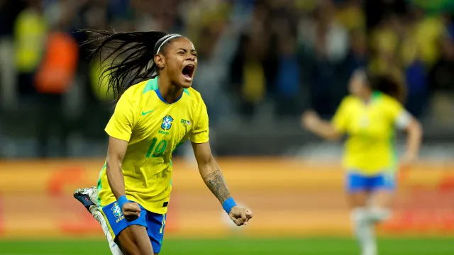sem-marta,-brasil-ganha-de-virada-dos-eua-com-festa-e-estadio-cheio-em-sp