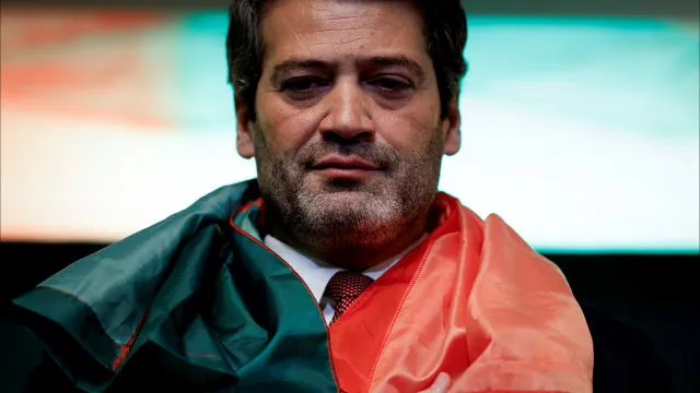chega-pede-reapreciacao-do-diploma-para-proibir-“bandeiras-ideologicas”