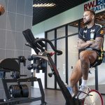 neymar-faz-novo-exame-e-segue-sem-treinar-na-selecao-brasileira