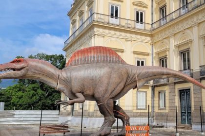 museu-nacional-ganha-replica-de-dinossauro-brasileiro-com-15-metros