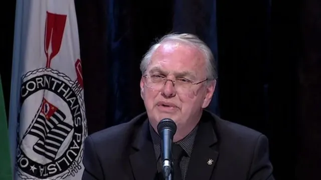 osmar-stabile-e-alvo-de-novo-pedido-de-impeachment-no-corinthians