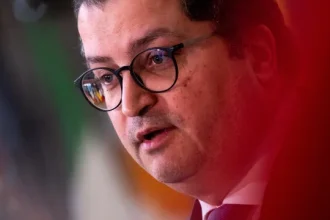 governo-desvaloriza-diferenca-na-previsao-do-defice:-“nao-significativo”