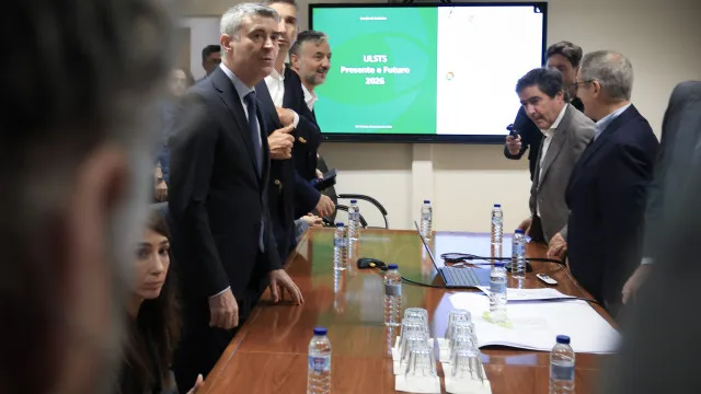 carneiro-critica-governo-por-nao-“garantir-resposta”-social-na-saude