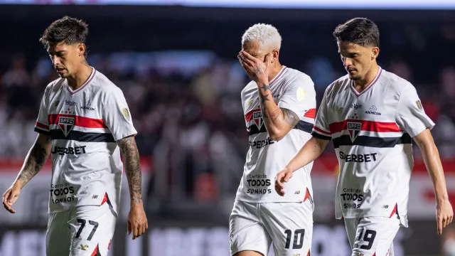 sao-paulo-fecha-mes-conturbado-com-lesoes,-troca-de-tecnico-e-uma-vitoria