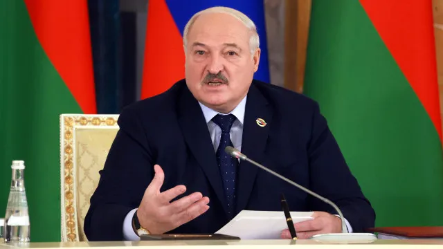 lukashenko-garante-que-putin-nao-quer-envolver-bielorrussia-na-guerra