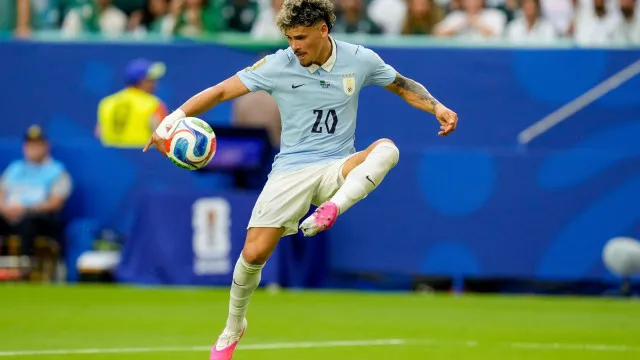 uruguai-arranca-1-a-1-com-arabia-saudita-em-estreia-do-grupo-h-da-copa
