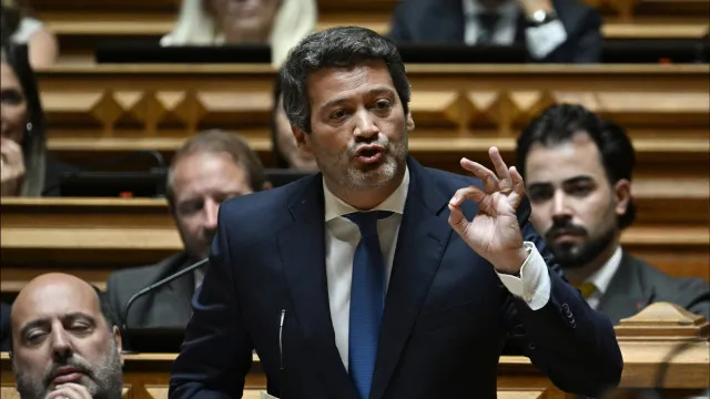 “lei-laboral-sera-derrotada-onde-tem-de-ser-derrotada:-no-parlamento”