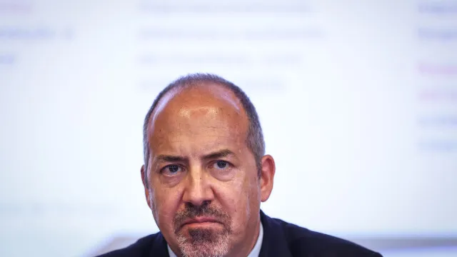 santos-pereira-pede-atitude-permanente-de-reforma-na-europa-pela-inovacao