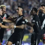 sob-pressao-em-sao-januario,-vasco-precisa-vencer-o-barracas-para-avancar-na-sul-americana